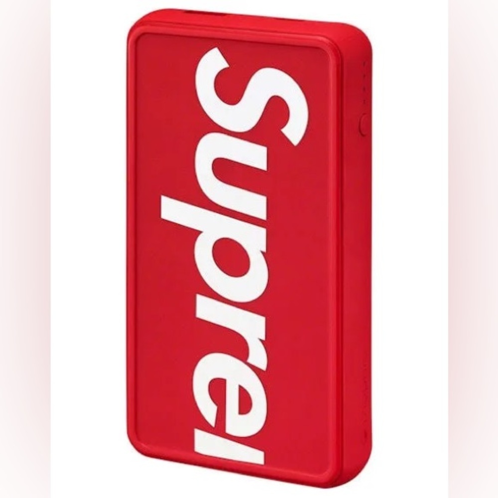 Supreme Mophie Powerstation Wireless XL Red NEW